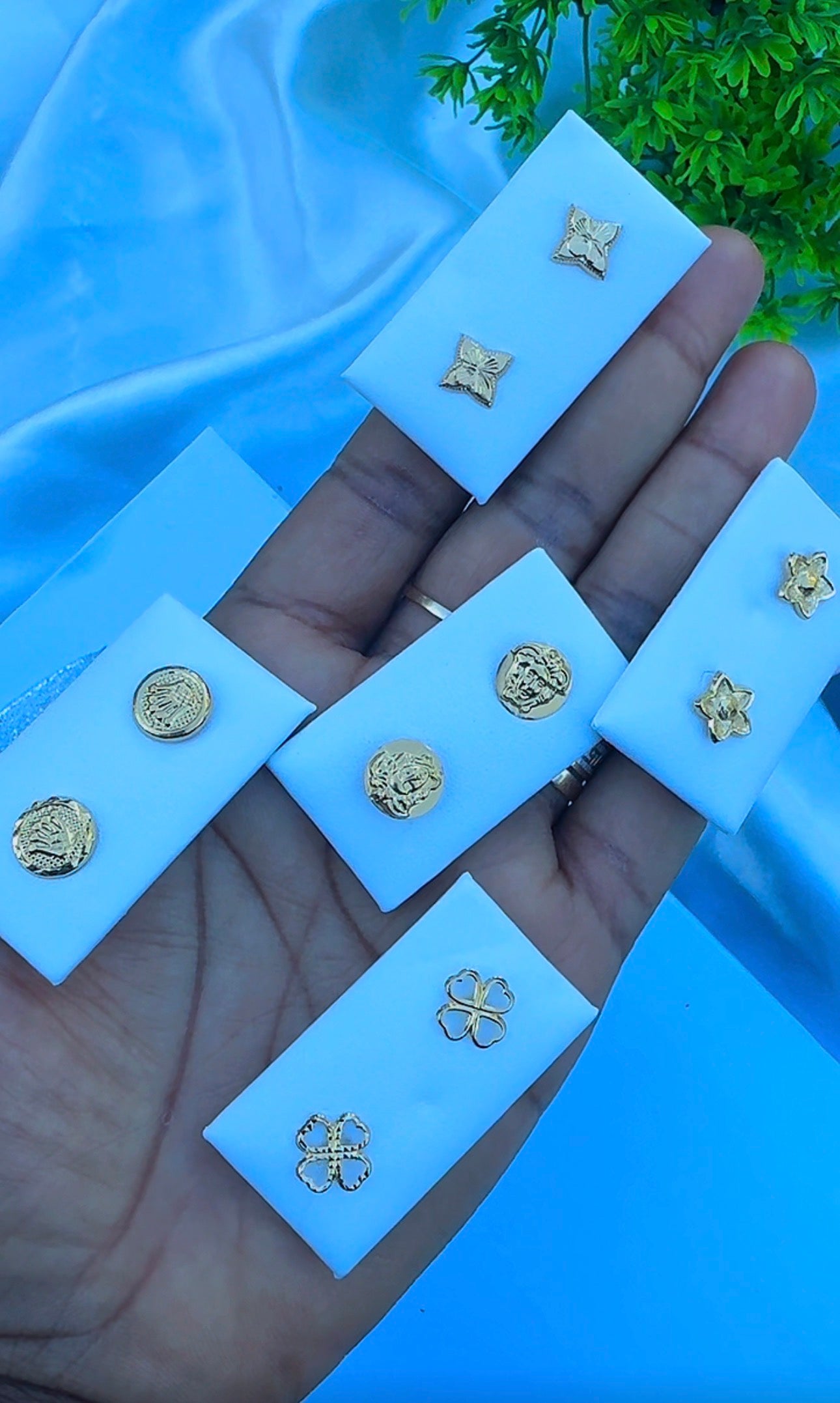 18 Karat Solid Gold Screw Stud Earrings