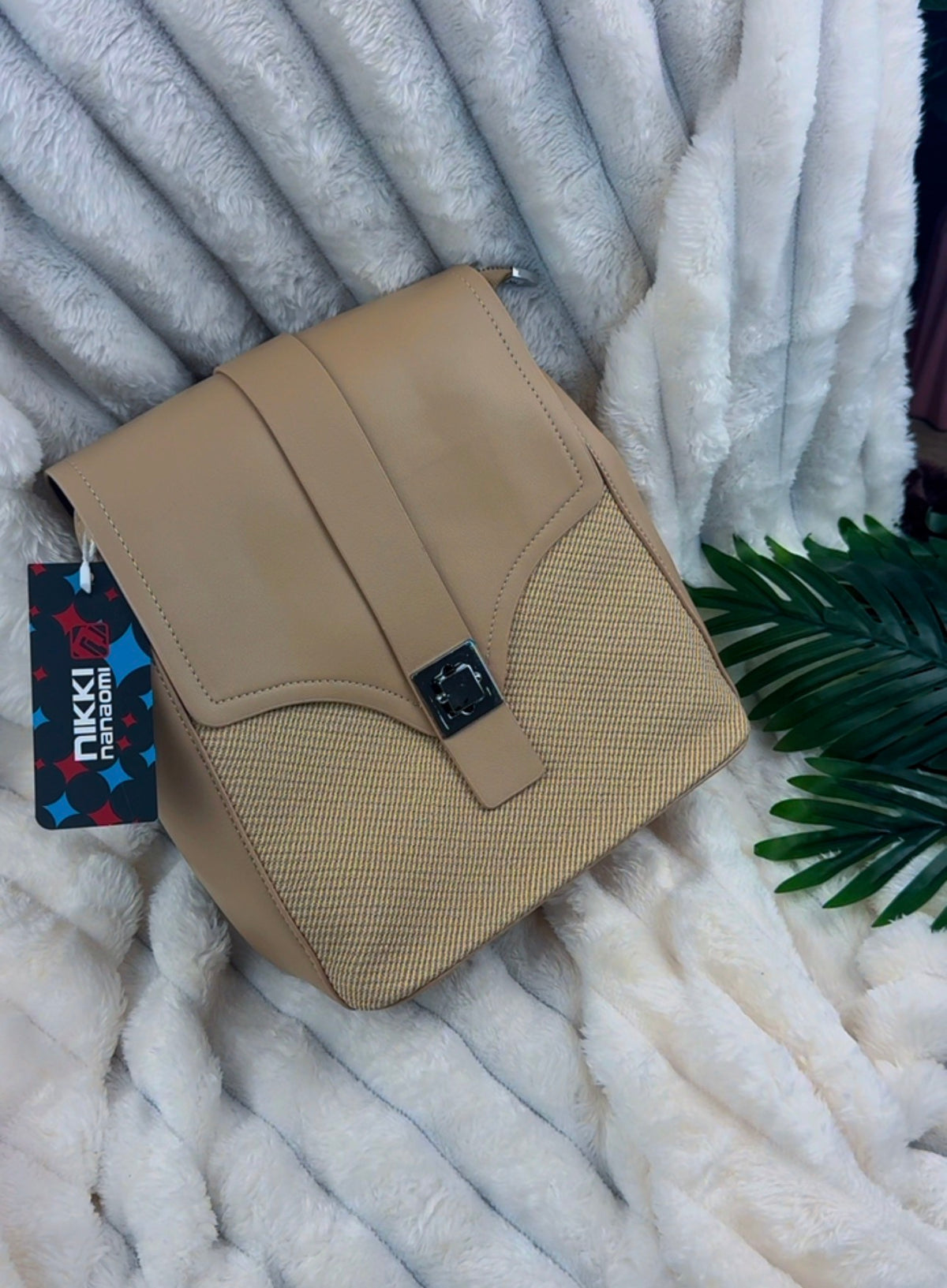 Black & Biege Structured Women's Bagpack {Medium} | LARYZ Everyday 008