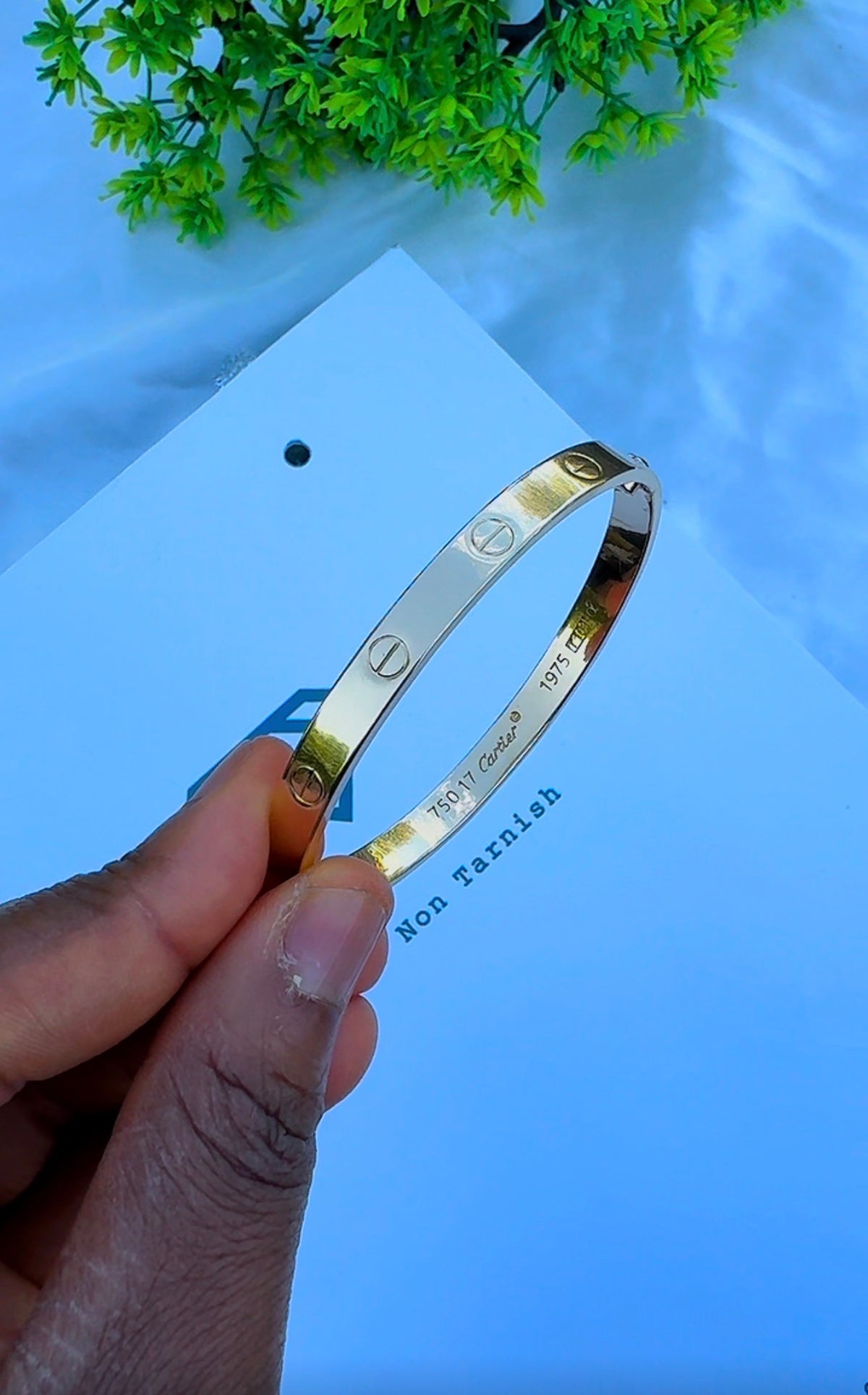 18K Solid Gold Classic Branded Screw Bangle | Size 17 | 7.2g