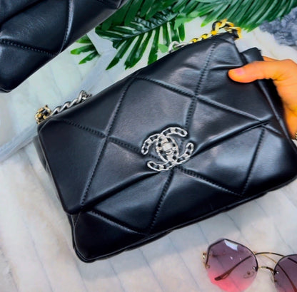 Black large oversized diamond quilting Tri-Tone | Shiny Lambskin Leather Bag | LASi013