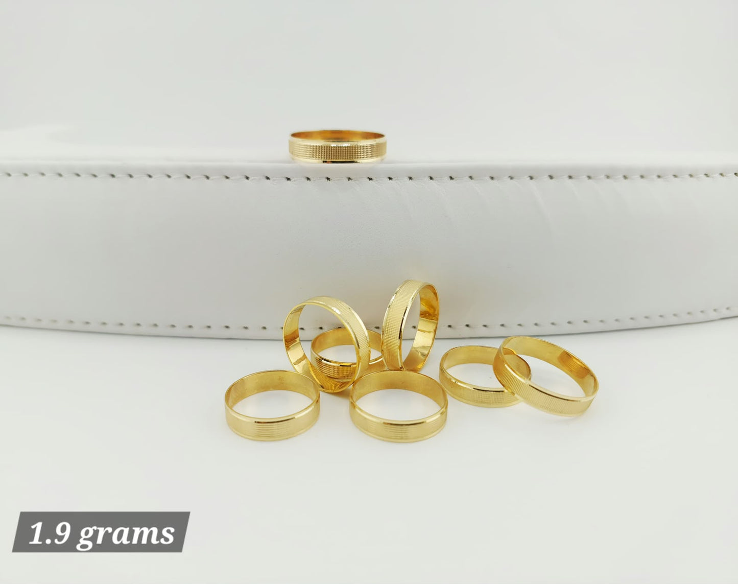 18K Solid Gold Wedding Band Ring 1.9g | Classic Unisex Gold Ring | Genuine 750 Gold | Durable Everyday Band