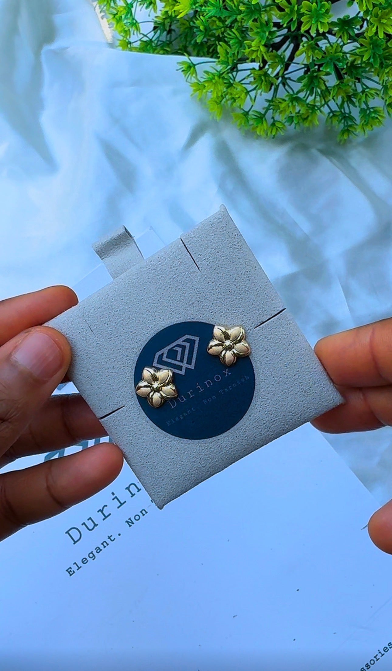 18K Solid Gold Star Stud Earrings | 1.9g