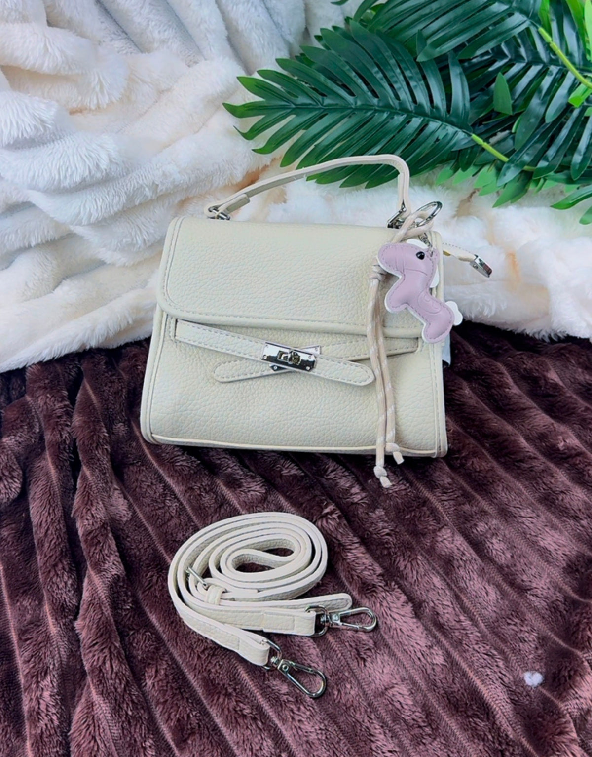 Biege Structured Women's Handbag | LARYZ Everyday 001
