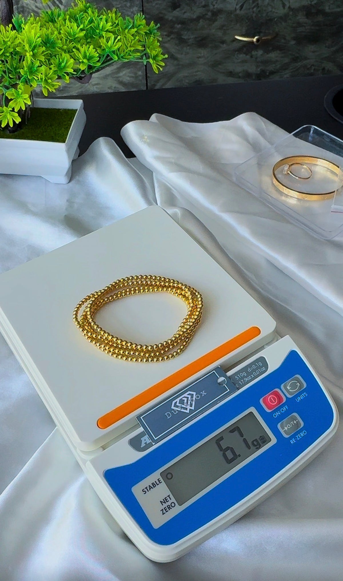 18K Solid Gold Stretchable Bangle (Shiny) | 0.9g & 1.3g | Small to Medium Wrists