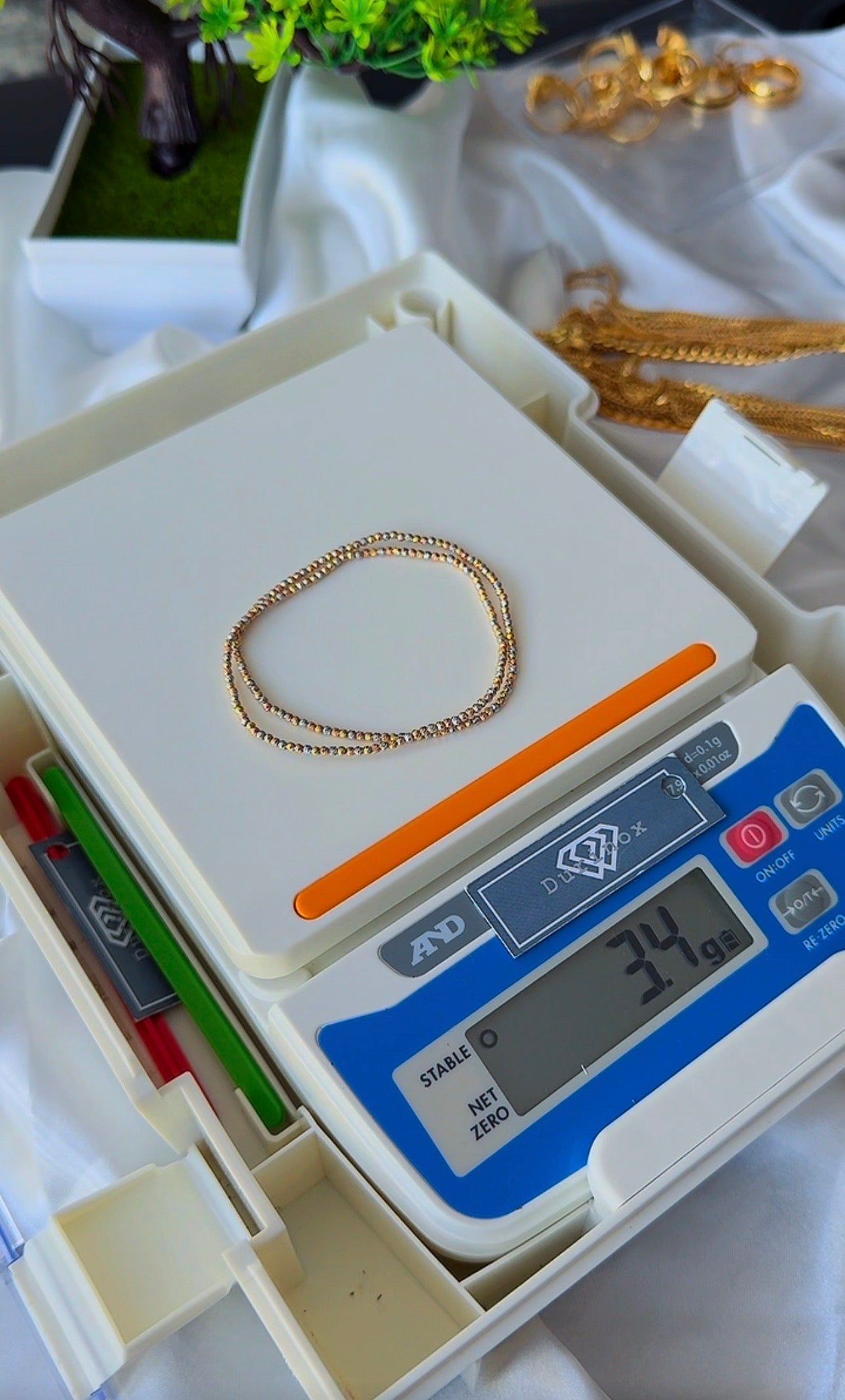 18 Karat Solid Gold Diamond Cut Ball Bracelet | Stretchable Bangle | Big Wrist