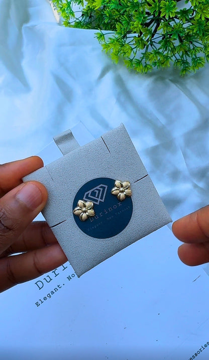 18K Solid Gold Star Stud Earrings | 1.9g