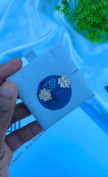 18 Karat Solid Gold Stud Earrings | 2-Tone | 1.8g