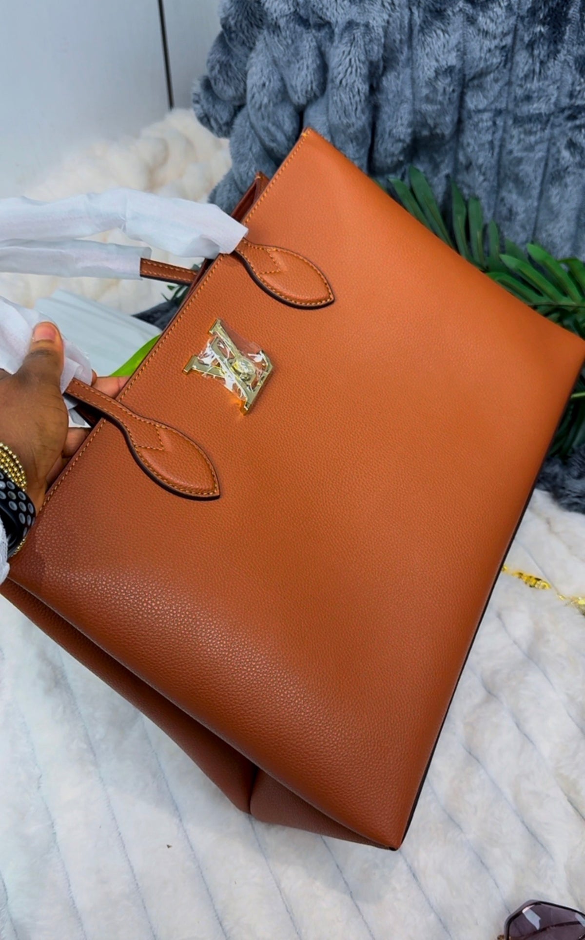 Tan ~ Caramel Soft Calfskin Genuine Leather Big Handbag LASi017