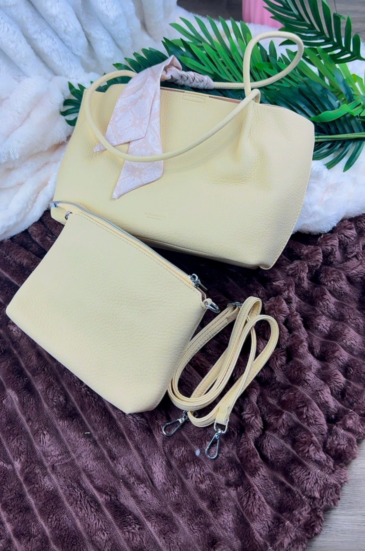Women’s Off-White Pebbled Leather Dual-Handle 3-in-1 Big Tote Bag | LARYZ Everyday 047 | Big