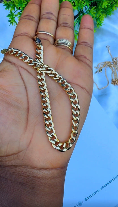 18K Solid Gold Cuban Bracelet – 4.8g - 9 Inches