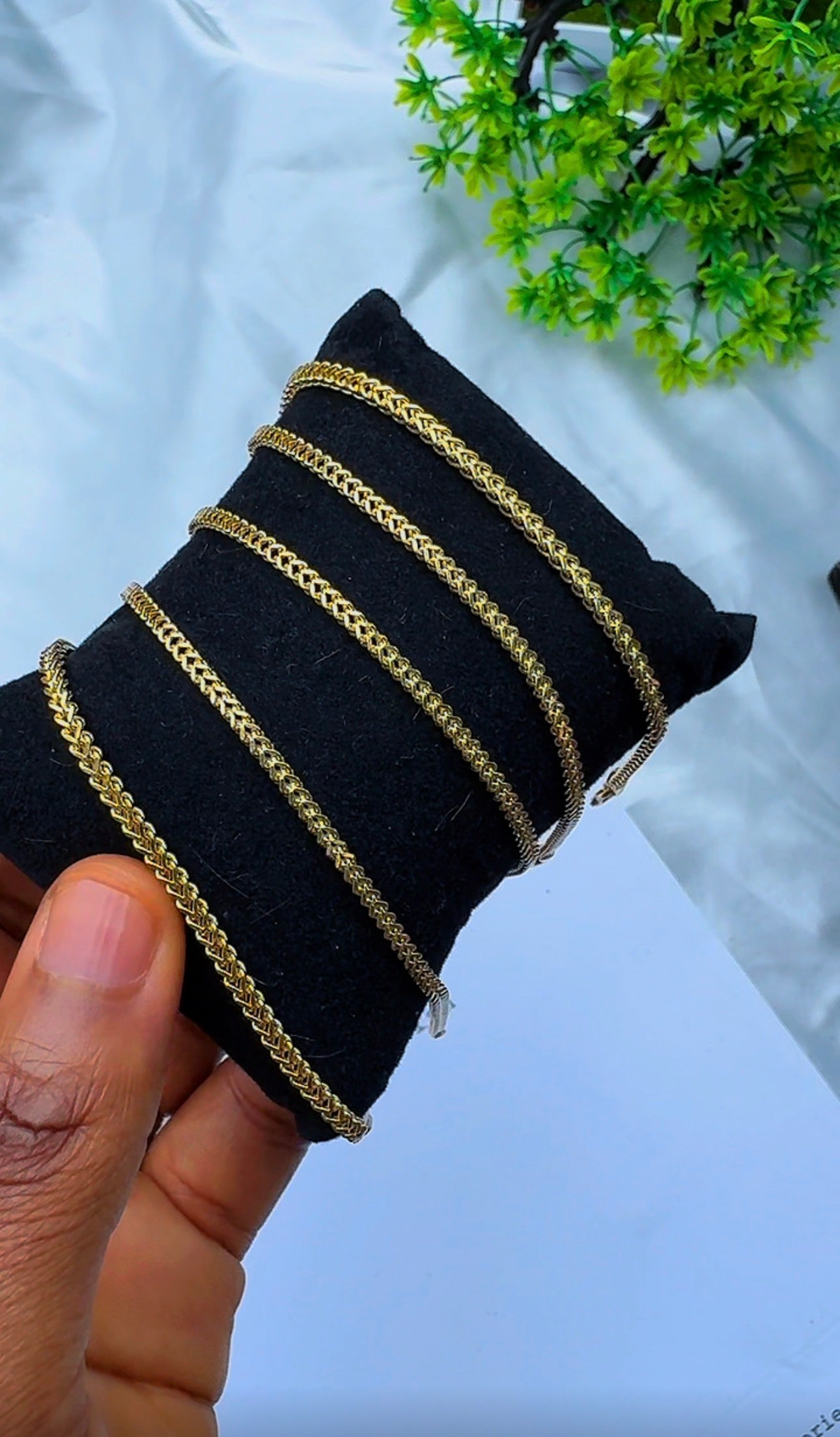 18K Solid Gold Franco Bracelet – 2.1g & 3.1g - 7.5 Inches