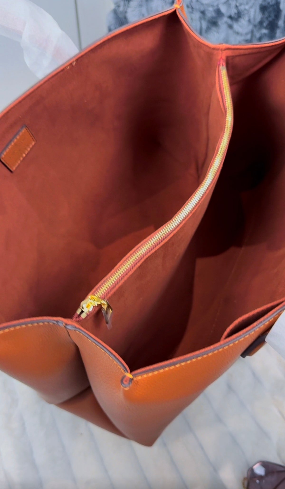 Tan ~ Caramel Soft Calfskin Genuine Leather Big Handbag LASi017