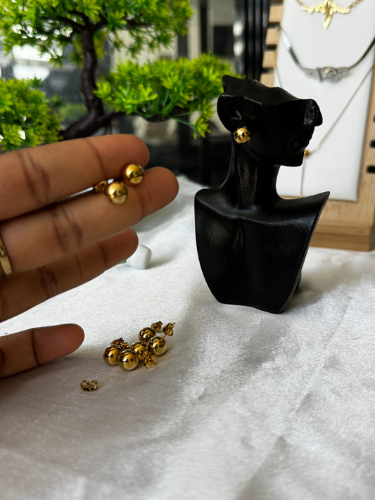 Detta Gold Studs