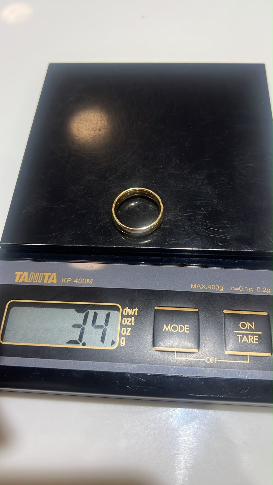 18 Karat Solid Gold Classic Unisex Band | Shiny | 1.5mm & 3mm | 2.3-3.2g | US Sizes 8-11
