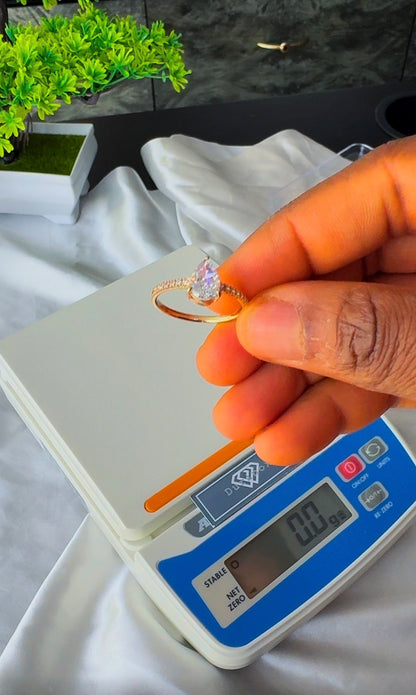 18K Solid Gold Pear Cut | Teardrop Gemstone Ring - Size 8 - 2.6g