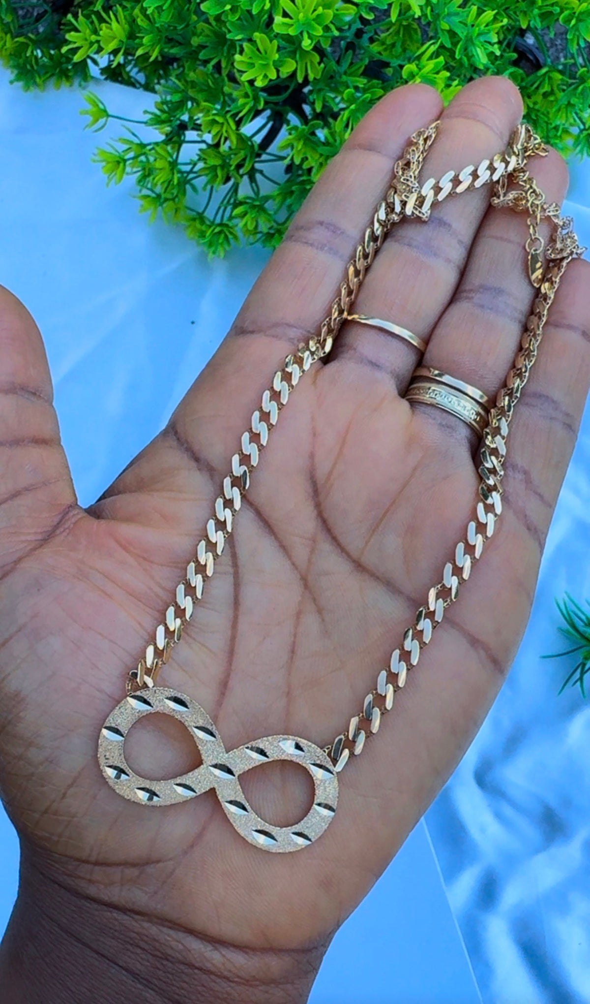 18K Solid Gold Infinity Cuban Chain Necklace - 9.6g