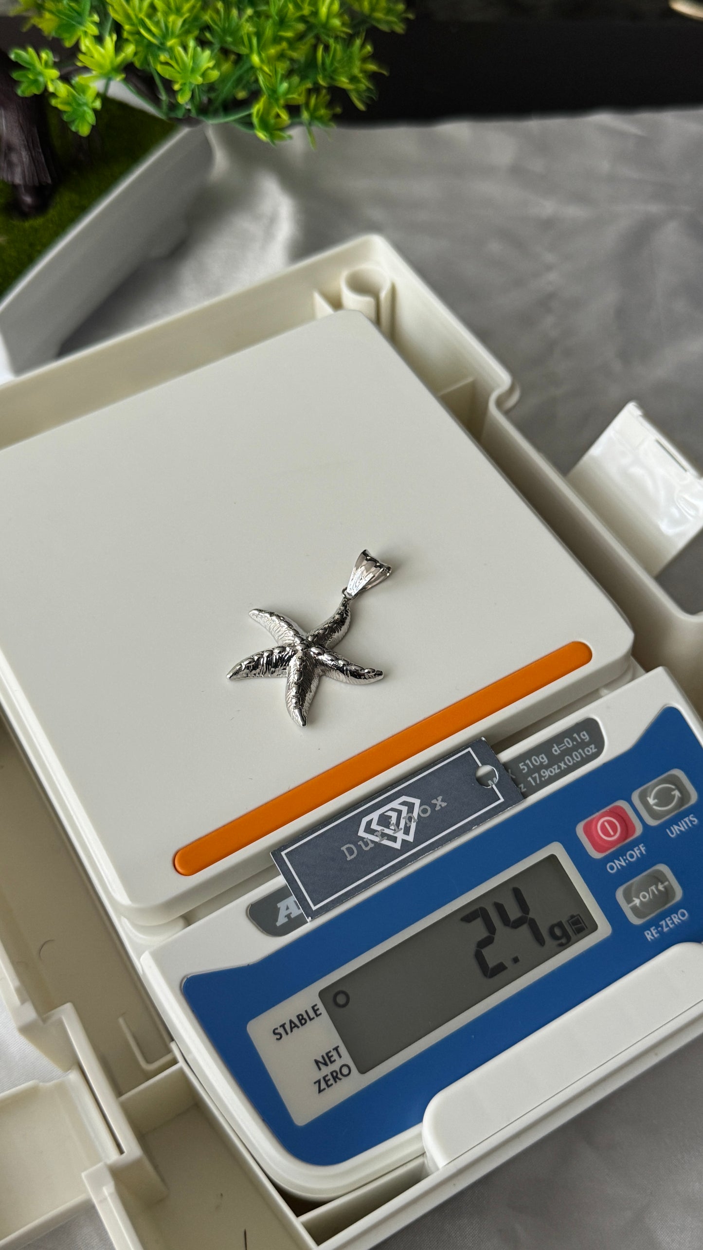 18K Solid White Gold Star Pendant - 2.5g (Extra)