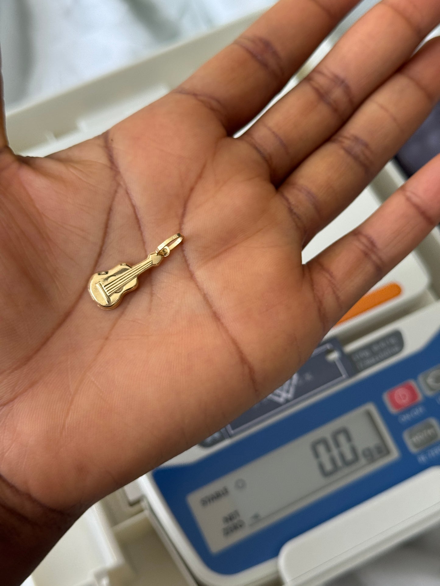 Dellap 18ct Pure Gold Chain Pendant