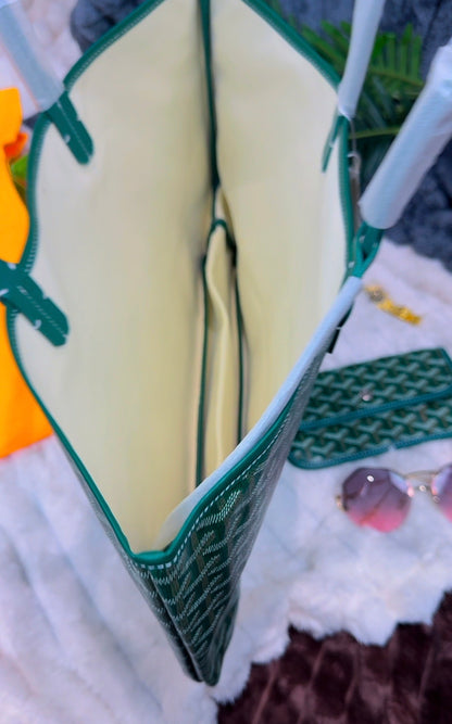 The Green G Patterned Tote Bag with Extra Pouch LASi020