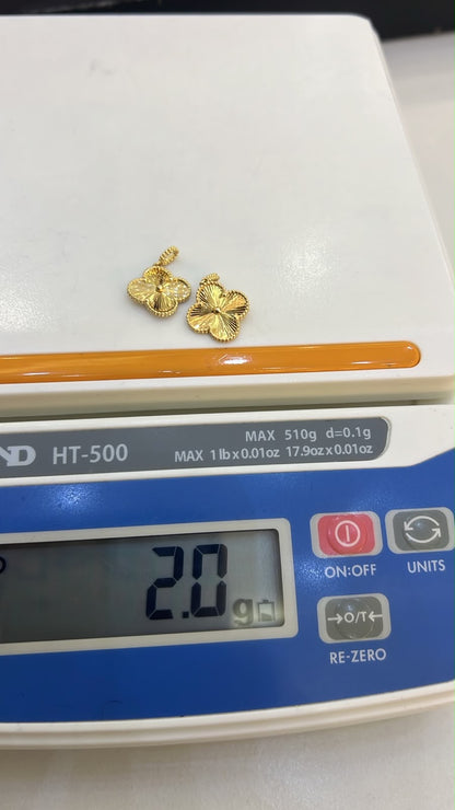 18K Solid Gold Clover Pendants | 0.9g & 1g