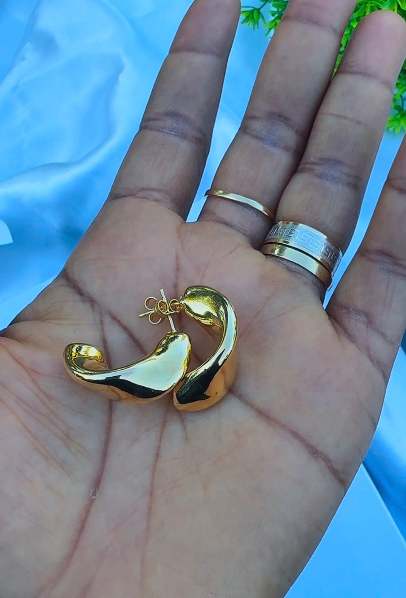 18ct Real Gold Bold & Shiny Stud Earrings | 2.5g
