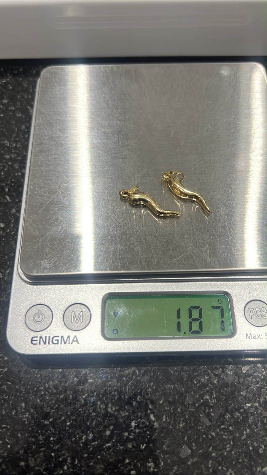 18K Solid Gold Cornicello Italian Horn Pendant - 0.9g
