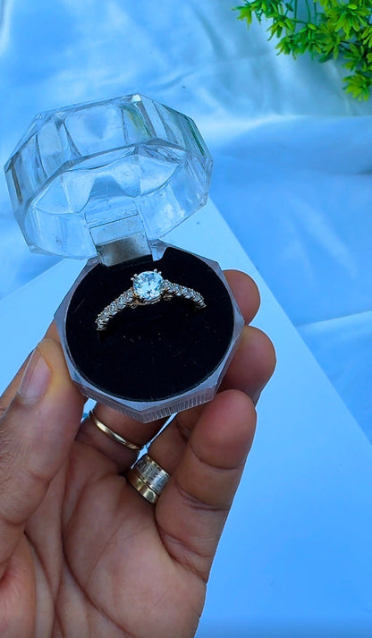 18K Solid Gold Engagement Ring For Women | Size 9 | 3.2g