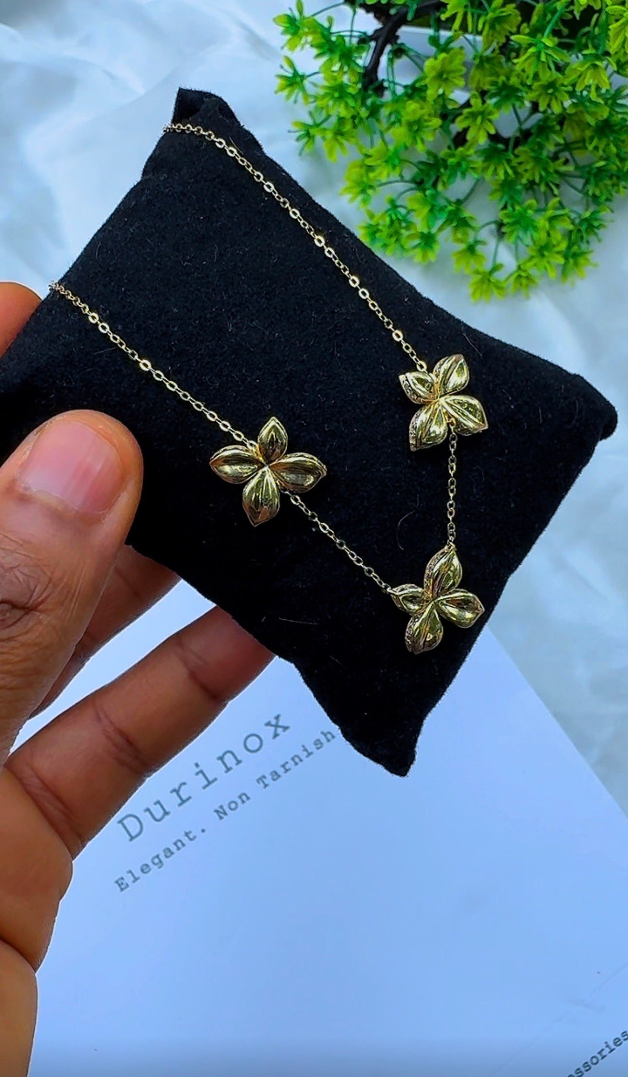 18ct Yellow Gold Floral Station Necklace (5.2g) | 17” + 1” (18 Inches)