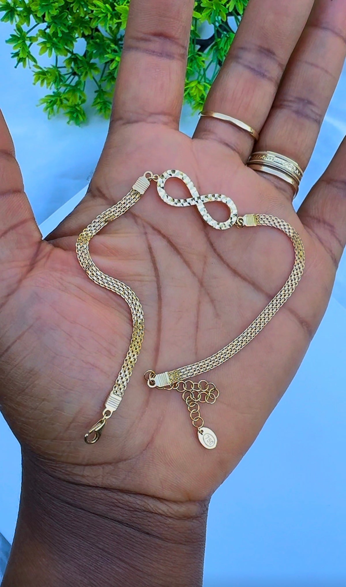 18 Karat Solid Gold Carpet + Charm Anklet | 10 Inches | 4g~4.3g