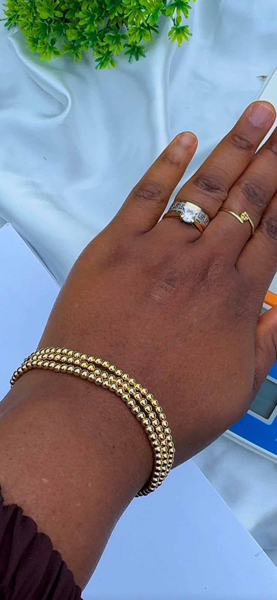 Degaxs 18K Solid Gold Stretchable Bangle (Shiny)
