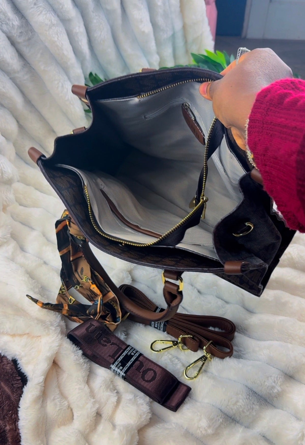 Women's Brown Monogram Pattern Tote Bag  | LARYZ Everyday 042 | Big