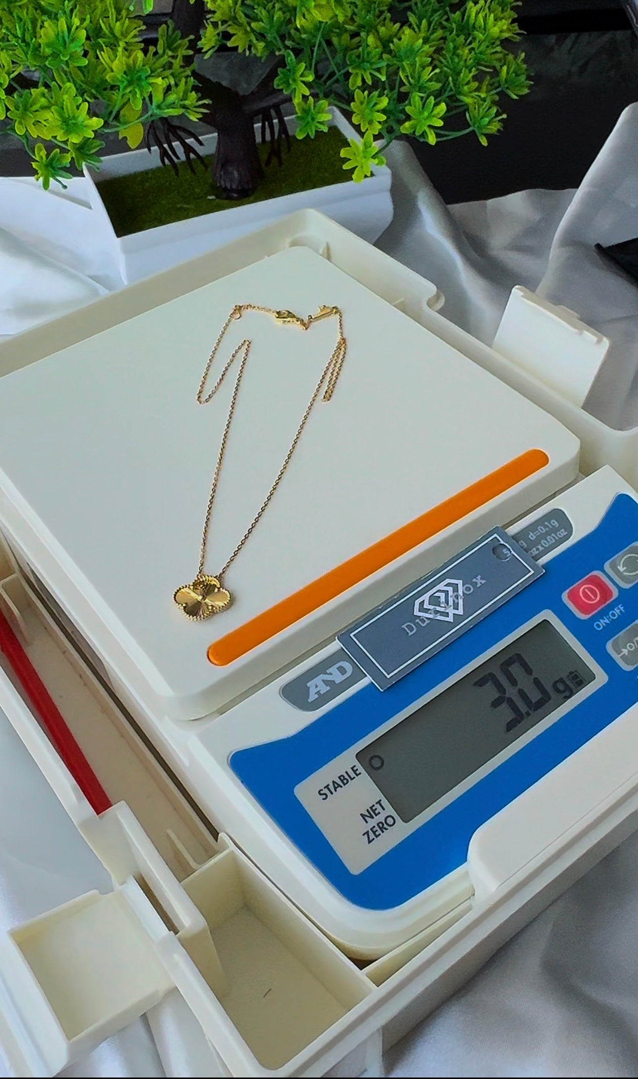 Degacc 18 Karat Solid Italian Gold Instant Chain Clover Necklace