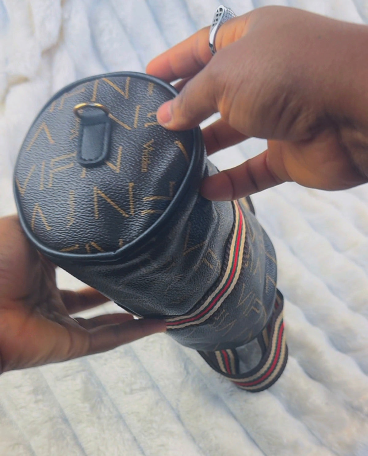 Vintage-Inspired Monogram Cylinder Barrel Bag | LARYZ Everyday 060 | Small