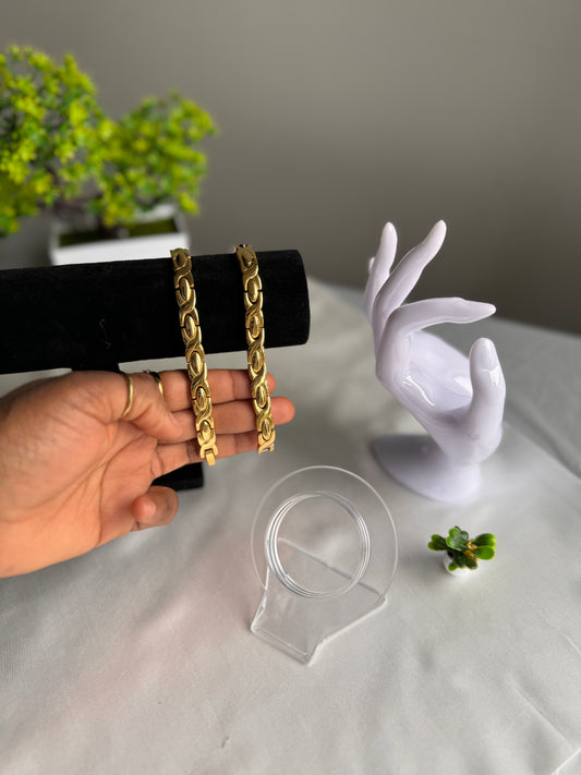 Order Dova Cuban Bracelet