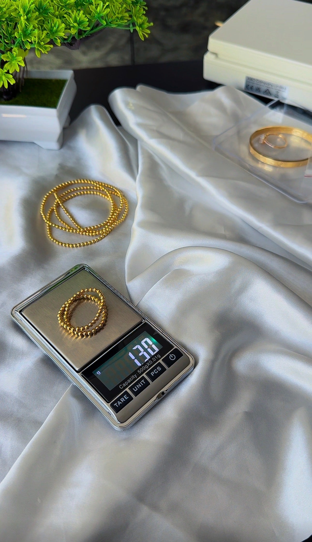 18K Solid Gold Stretchable Bangle (Shiny) | 0.9g & 1.3g | Small to Medium Wrists