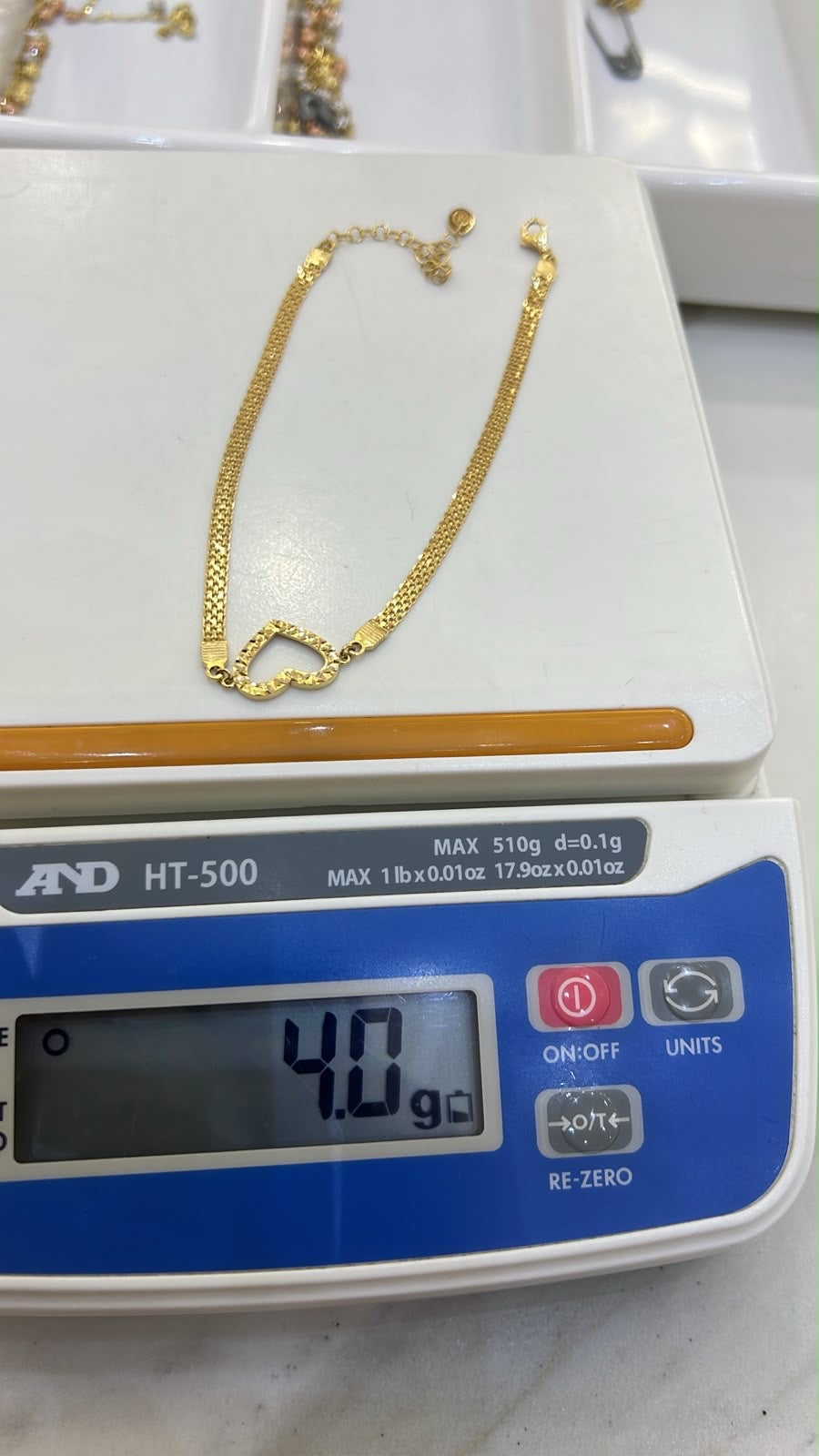 18 Karat Solid Gold Carpet + Charm Anklet | 10 Inches | 4g~4.3g