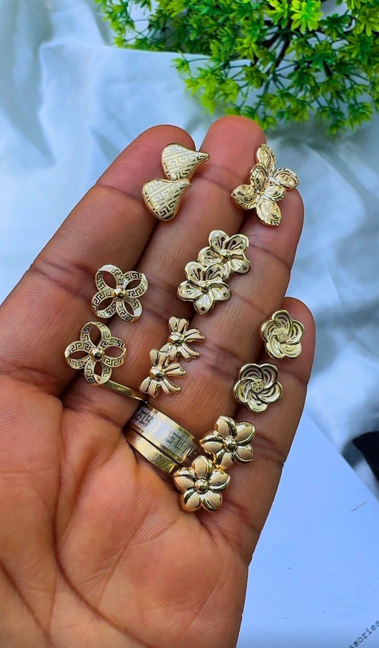 18K Solid Gold Textured Stud Earrings – Floral, Greek Key Clover & Bow Statement Stud Earrings (Pick Your Style) | 1.5 - 2.0g