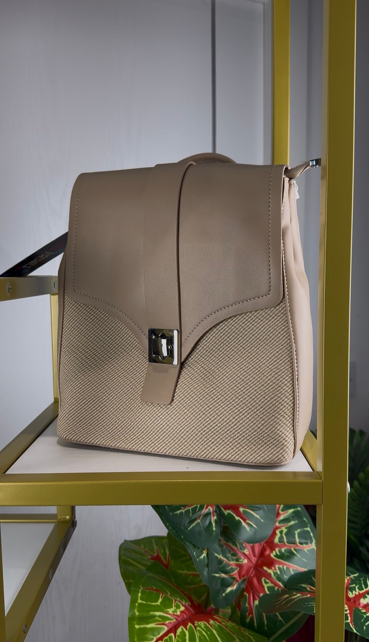 Black & Biege Structured Women's Bagpack {Medium} | LARYZ Everyday 008