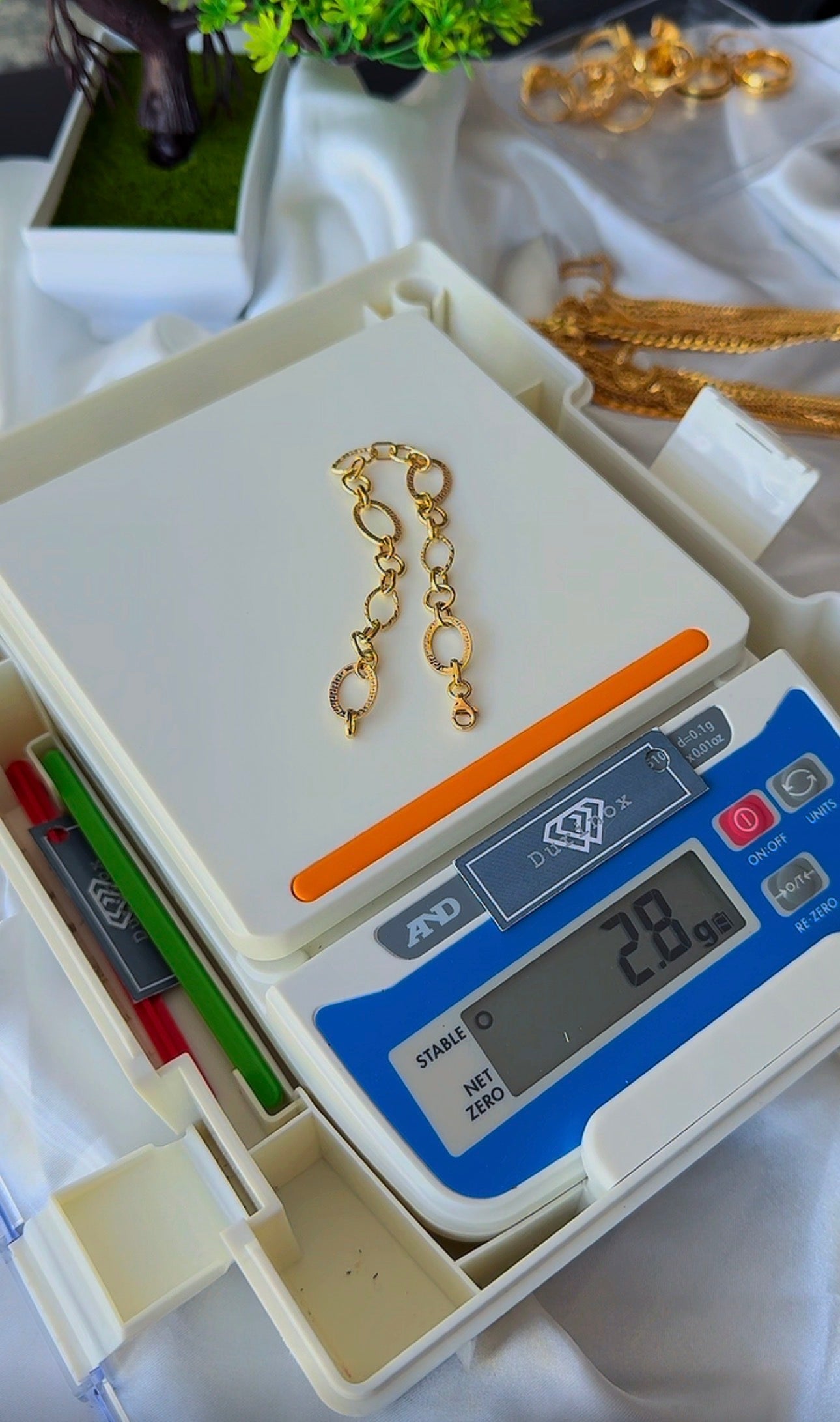 18k Chunky Bracelet | 18 Karat Solid Gold 7.5 Inches (2.8g) (Medium)