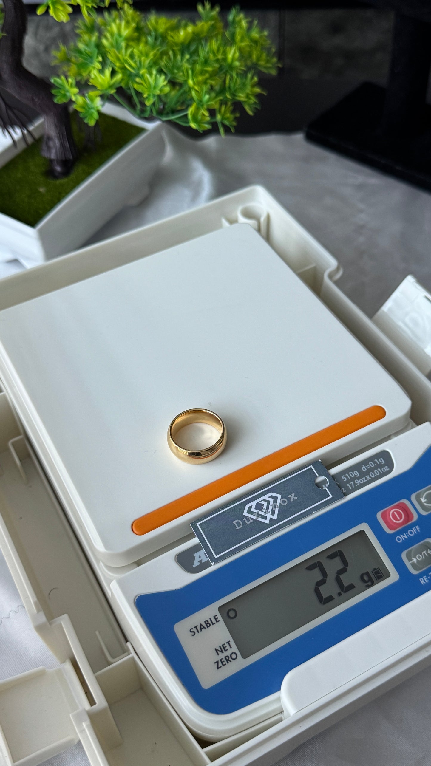 18K Solid Gold Classic Wedding Band Ring – 2.2g Polished Yellow Gold Wedding Ring for Men & Women | Sizes 6 & 7