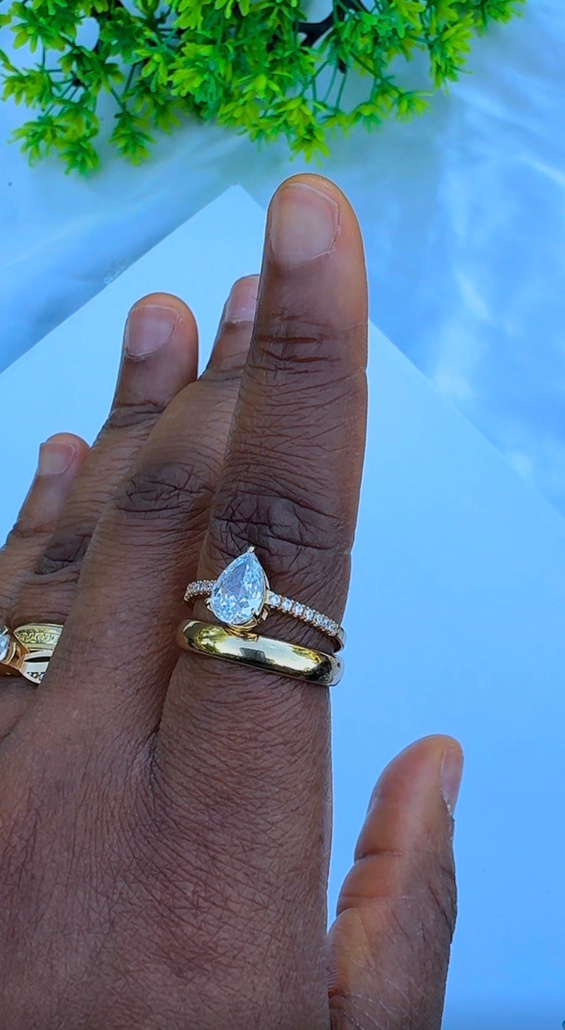 18K Solid Gold Pear Cut | Teardrop Gemstone Ring - Size 8 - 2.6g