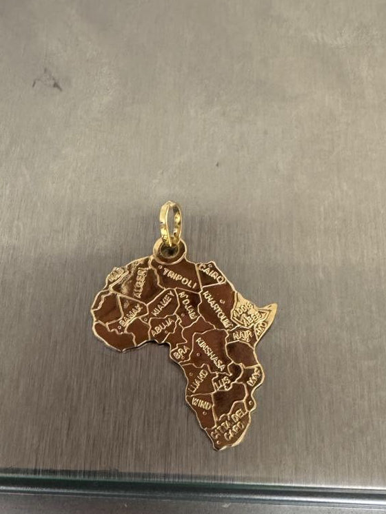 18K Solid Gold African Continent Pendant | 2.24g