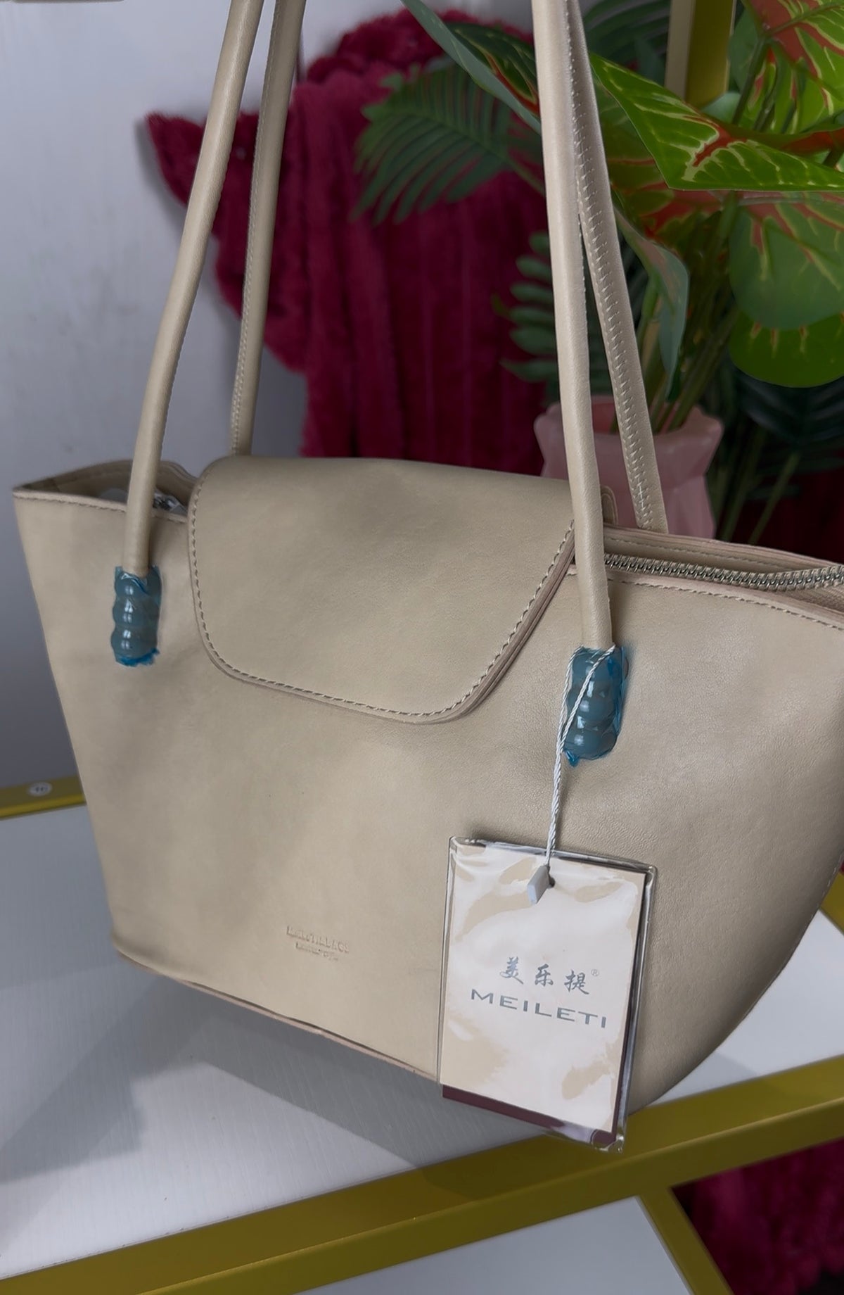 Biege Smooth Shoulder Bag | LARYZ Everyday - 026 | Medium to Big