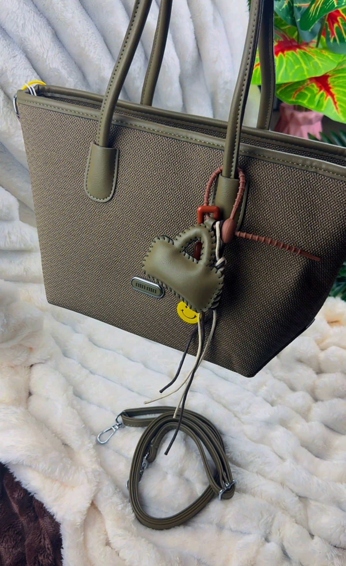Olive Green Textured Fabric Tote Bag {Big} | LARYZ Everyday 012 | Big