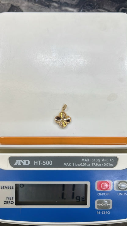 18K Solid Gold Clover Pendants | 0.9g & 1g