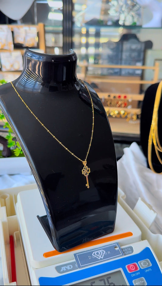Degaats 18 Karat Gold Chain Necklace