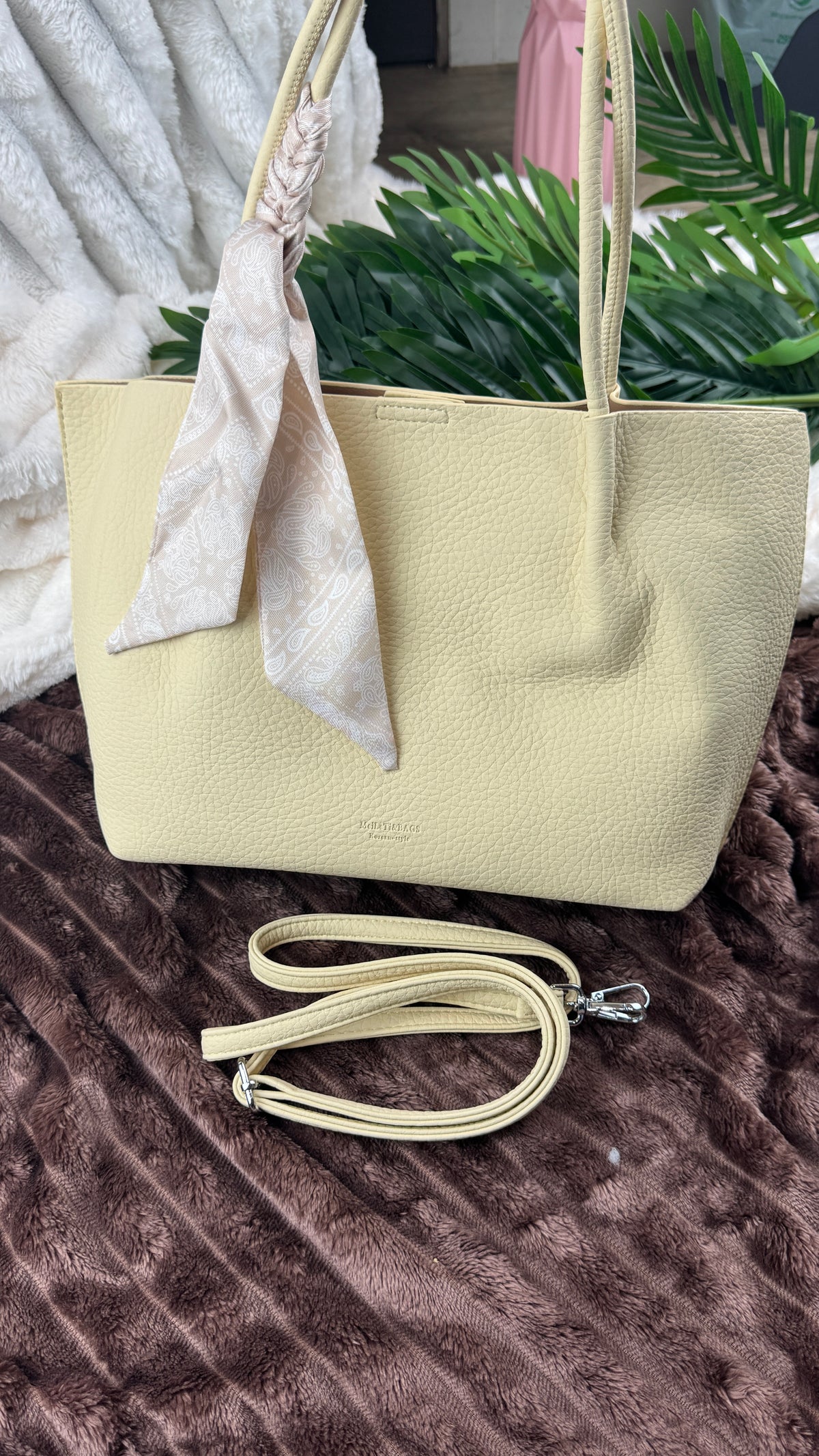 Women’s Off-White Pebbled Leather Dual-Handle 3-in-1 Big Tote Bag | LARYZ Everyday 047 | Big