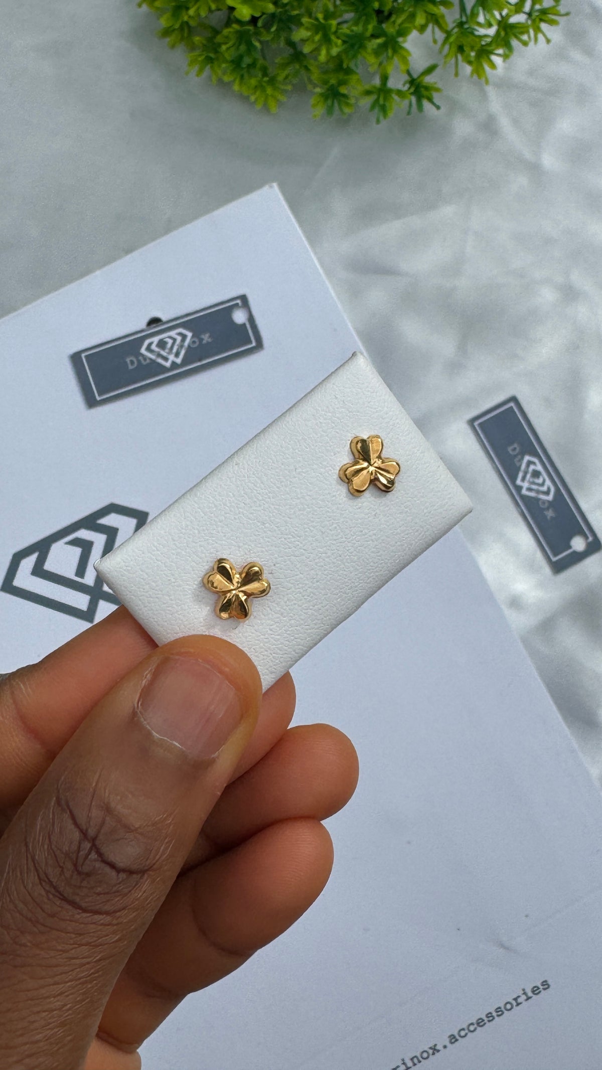 18 Karat Solid Gold Screw Stud Earrings