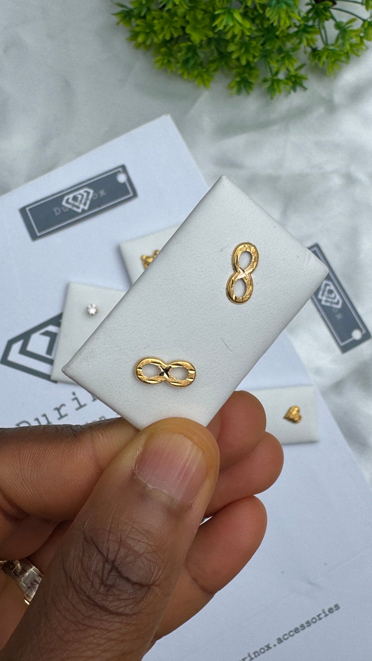 18 Karat Solid Gold Screw Stud Earrings