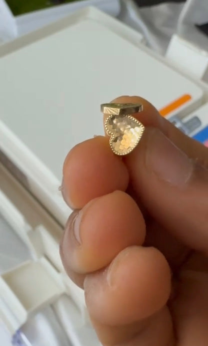 18ct Solid Gold Stud Earrings (Heart) 1.7g